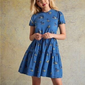 NWT Her Universe Chambray Mickey cartoon dress with pockets